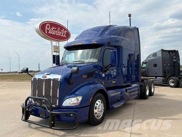 Peterbilt 579 Conventional Trucks / Tractor Trucks