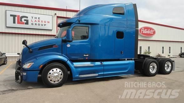 Peterbilt 579 Conventional Trucks / Tractor Trucks