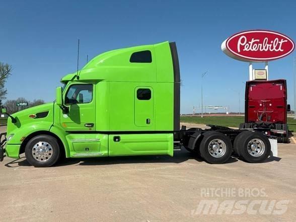 Peterbilt 579 Conventional Trucks / Tractor Trucks