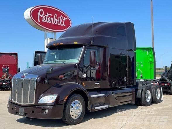 Peterbilt 579 Conventional Trucks / Tractor Trucks