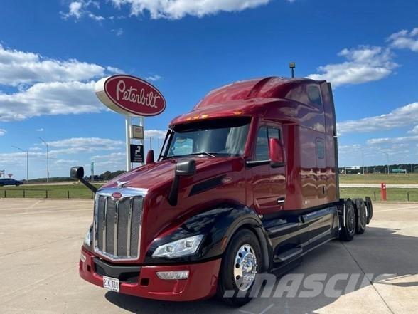 Peterbilt 579 Conventional Trucks / Tractor Trucks