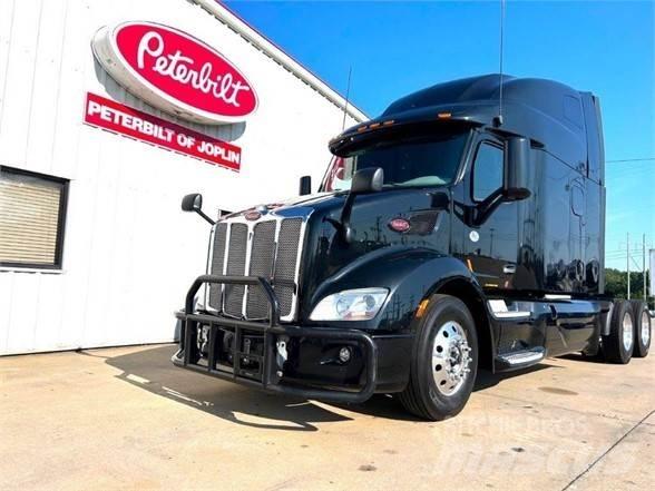 Peterbilt 579 Conventional Trucks / Tractor Trucks