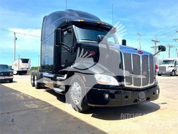 Peterbilt 579 Conventional Trucks / Tractor Trucks