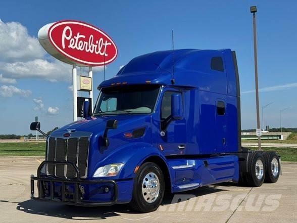 Peterbilt 579 Conventional Trucks / Tractor Trucks
