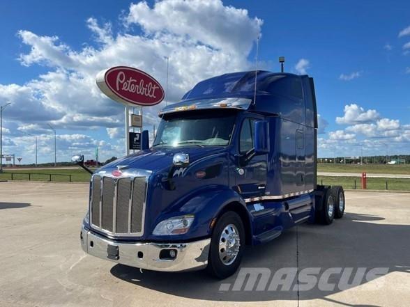 Peterbilt 579 Conventional Trucks / Tractor Trucks