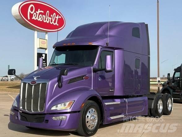 Peterbilt 579 Conventional Trucks / Tractor Trucks