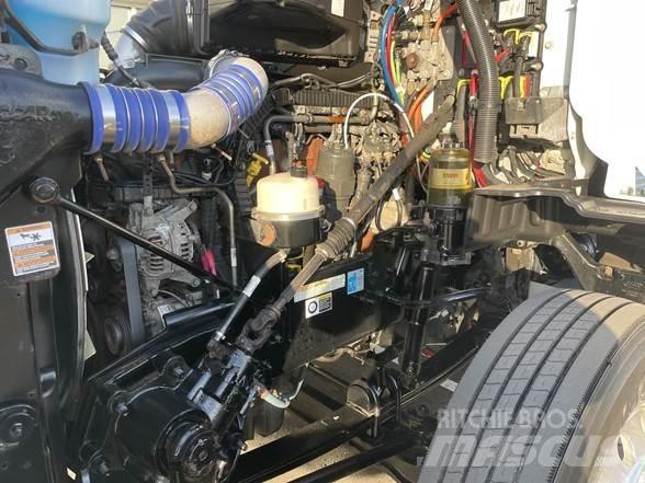 Peterbilt 579 Conventional Trucks / Tractor Trucks
