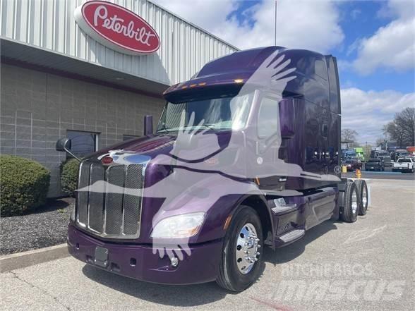 Peterbilt 579 Conventional Trucks / Tractor Trucks