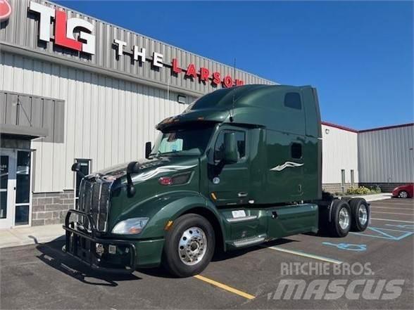 Peterbilt 579 Conventional Trucks / Tractor Trucks