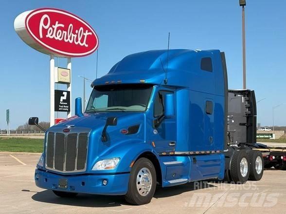 Peterbilt 579 Conventional Trucks / Tractor Trucks