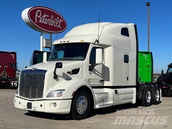 Peterbilt 579 Conventional Trucks / Tractor Trucks