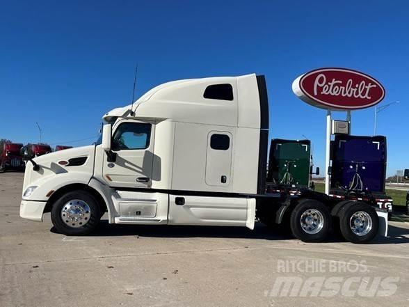 Peterbilt 579 Conventional Trucks / Tractor Trucks