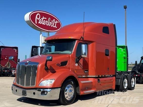 Peterbilt 579 Conventional Trucks / Tractor Trucks