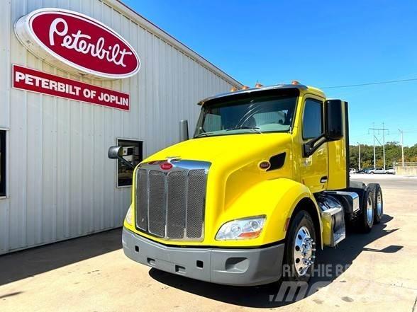 Peterbilt 579 Conventional Trucks / Tractor Trucks