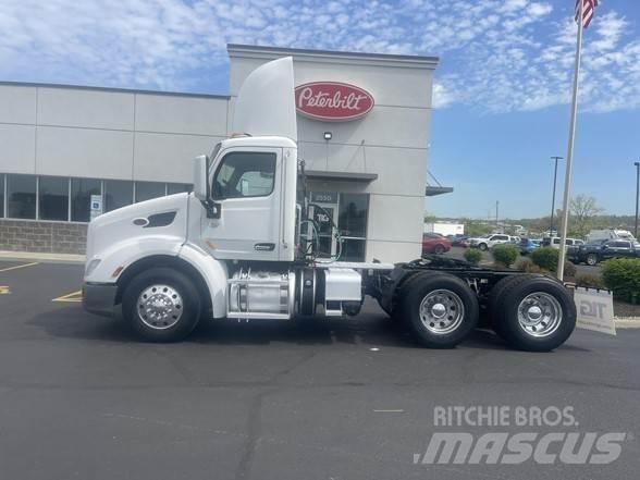 Peterbilt 579 Conventional Trucks / Tractor Trucks