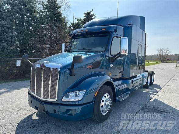 Peterbilt 579 Conventional Trucks / Tractor Trucks