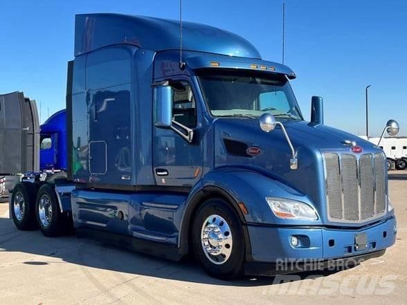 Peterbilt 579 Conventional Trucks / Tractor Trucks