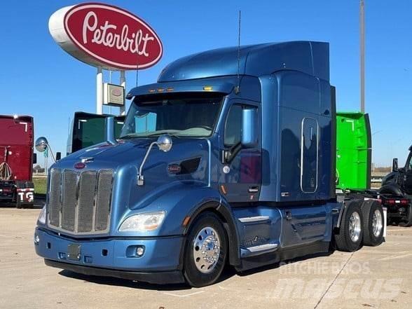 Peterbilt 579 Conventional Trucks / Tractor Trucks