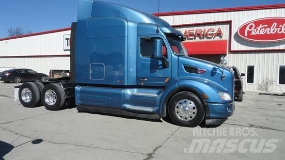 Peterbilt 579 Conventional Trucks / Tractor Trucks