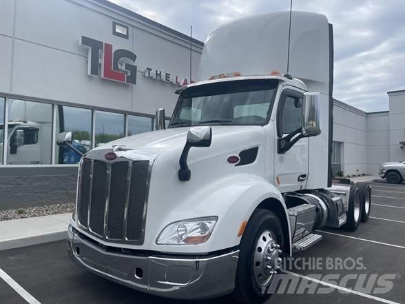 Peterbilt 579 Conventional Trucks / Tractor Trucks