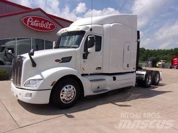 Peterbilt 579 Conventional Trucks / Tractor Trucks