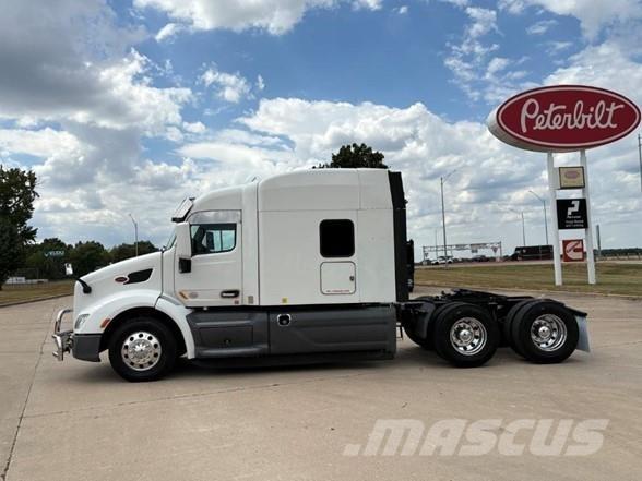 Peterbilt 579 Conventional Trucks / Tractor Trucks