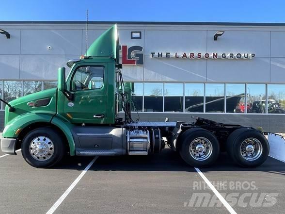 Peterbilt 579 Conventional Trucks / Tractor Trucks