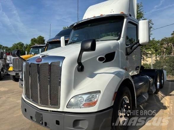 Peterbilt 579 Conventional Trucks / Tractor Trucks
