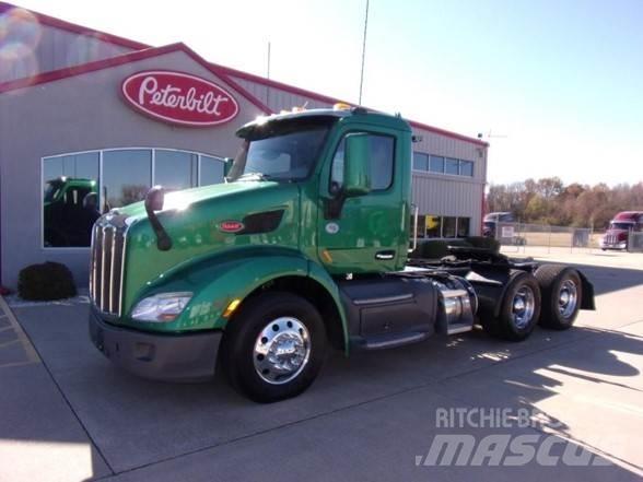 Peterbilt 579 Conventional Trucks / Tractor Trucks