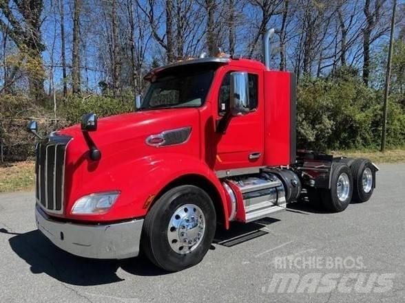 Peterbilt 579 Conventional Trucks / Tractor Trucks