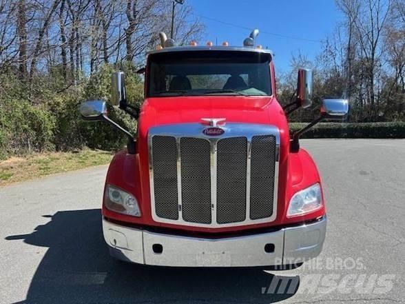 Peterbilt 579 Conventional Trucks / Tractor Trucks