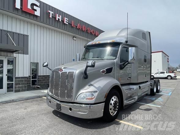 Peterbilt 579 Conventional Trucks / Tractor Trucks