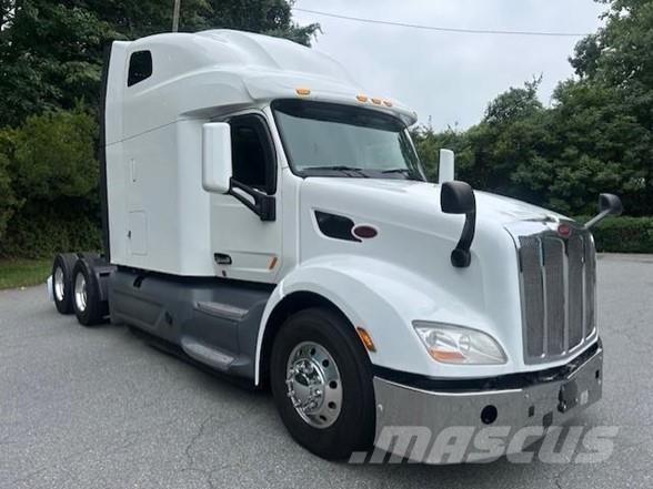 Peterbilt 579 Conventional Trucks / Tractor Trucks