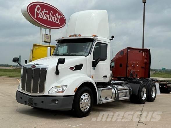 Peterbilt 579 Conventional Trucks / Tractor Trucks
