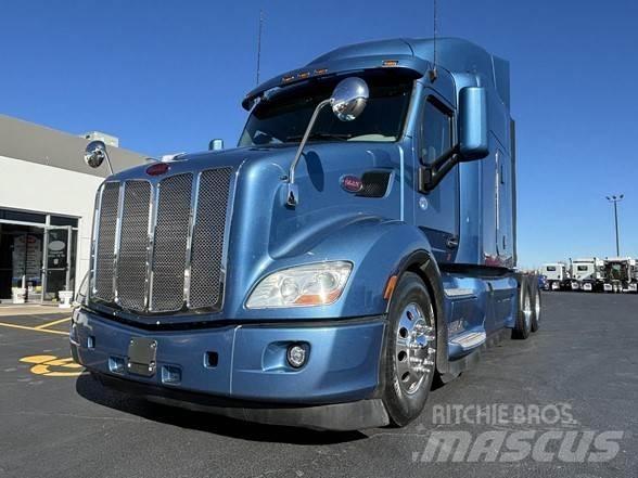 Peterbilt 579 Conventional Trucks / Tractor Trucks