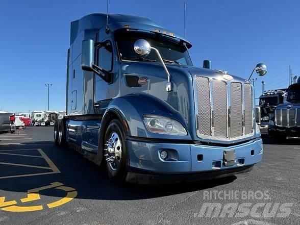Peterbilt 579 Conventional Trucks / Tractor Trucks