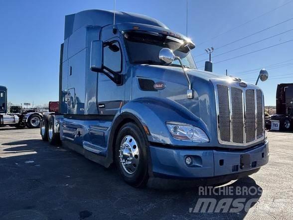 Peterbilt 579 Conventional Trucks / Tractor Trucks