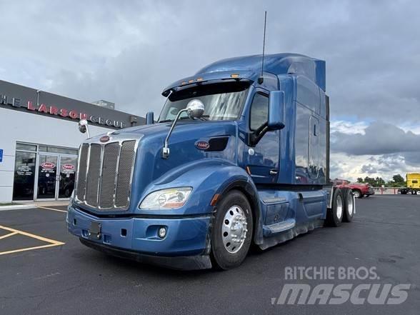 Peterbilt 579 Conventional Trucks / Tractor Trucks