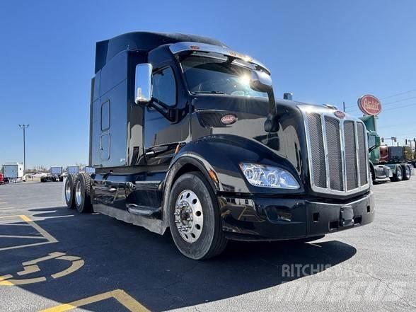 Peterbilt 579 Conventional Trucks / Tractor Trucks