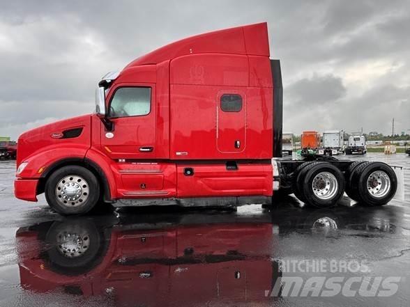 Peterbilt 579 Conventional Trucks / Tractor Trucks