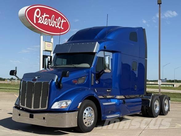 Peterbilt 579 Conventional Trucks / Tractor Trucks
