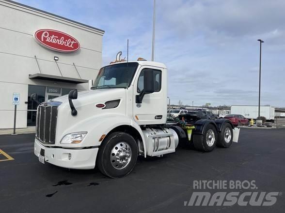 Peterbilt 579 Conventional Trucks / Tractor Trucks