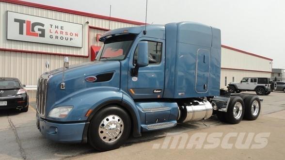 Peterbilt 579 Conventional Trucks / Tractor Trucks