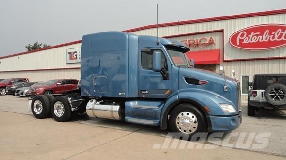 Peterbilt 579 Conventional Trucks / Tractor Trucks
