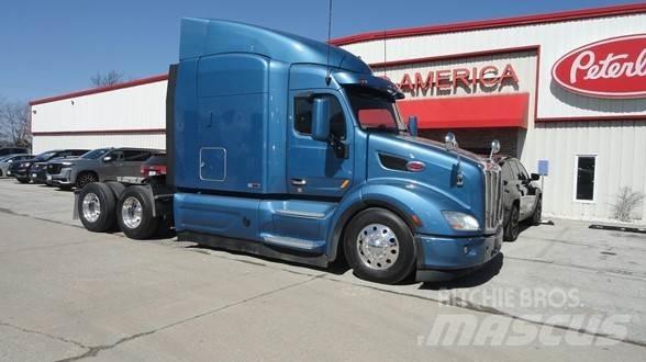 Peterbilt 579 Conventional Trucks / Tractor Trucks