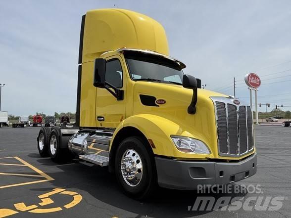 Peterbilt 579 Conventional Trucks / Tractor Trucks