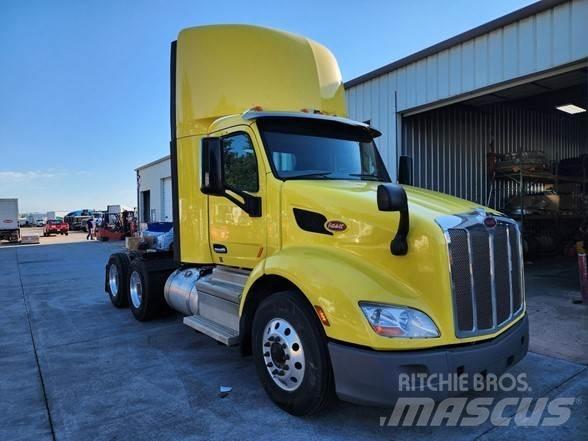 Peterbilt 579 Conventional Trucks / Tractor Trucks