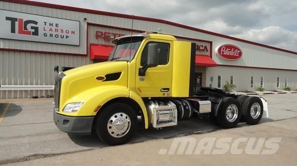 Peterbilt 579 Conventional Trucks / Tractor Trucks