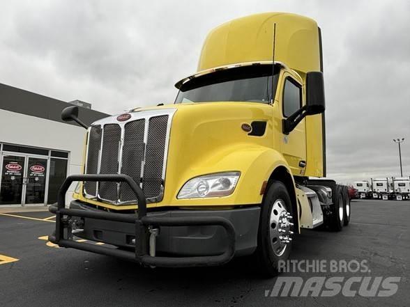 Peterbilt 579 Conventional Trucks / Tractor Trucks