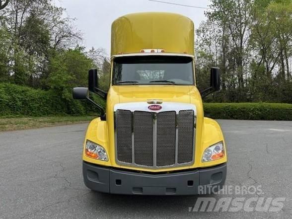 Peterbilt 579 Conventional Trucks / Tractor Trucks